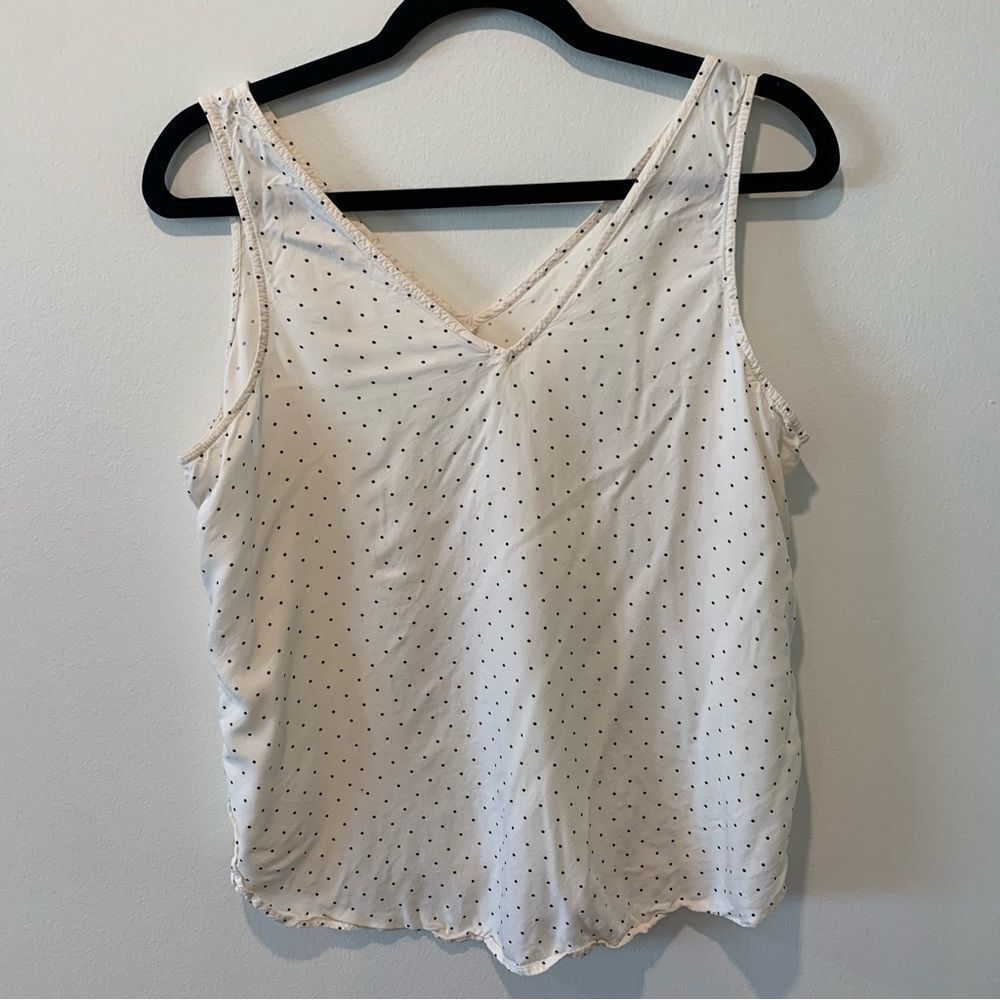 Old Navy Polka Dot Sleeveless Top Size Medium